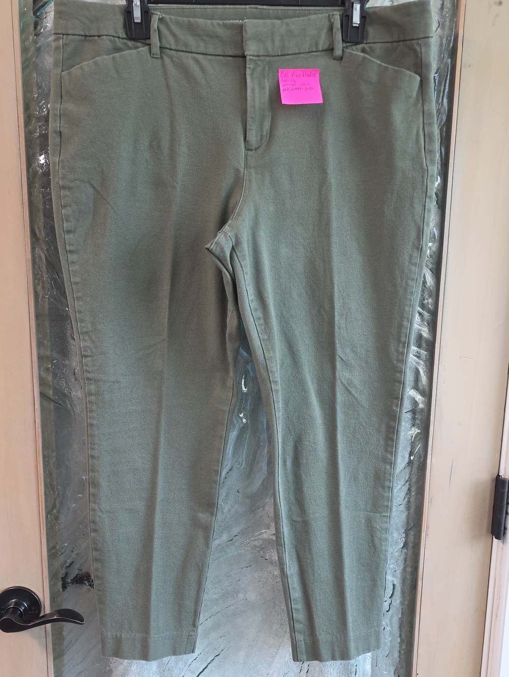 Old Navy Pixie Ankle Pants in Olive - Sz 16